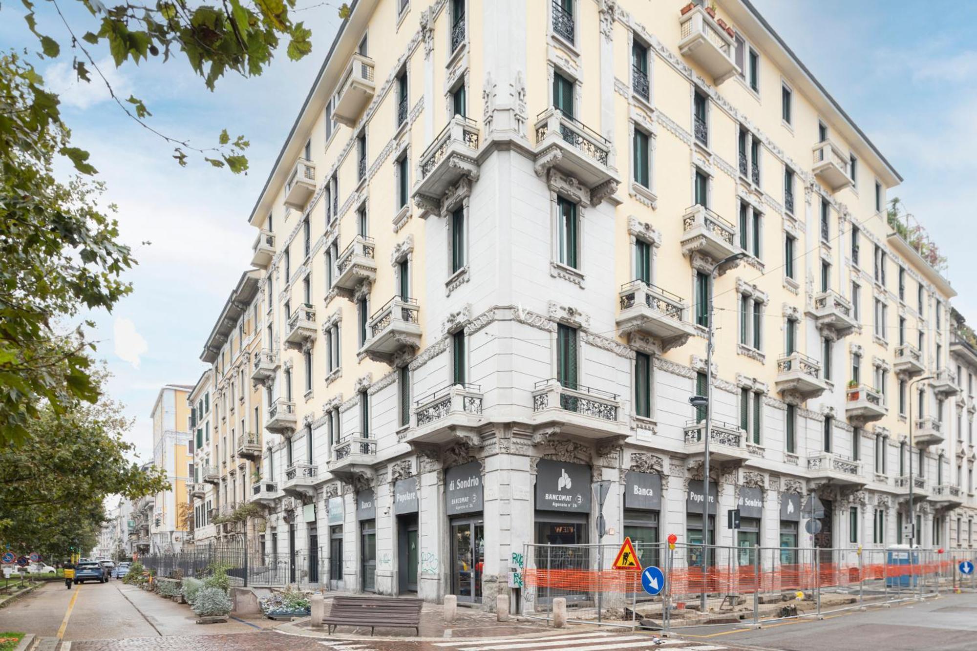 Beautiful Flat Fully Furnished In P.Ta Romana Милано Екстериор снимка